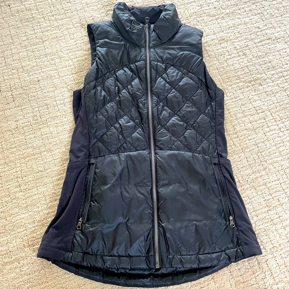 Black lululemon running vest